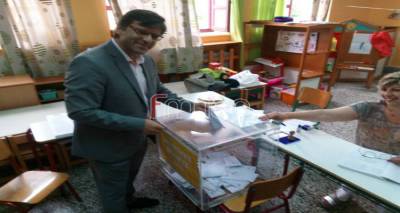 Ψήφισε ο Δημήτρης Μαρινάκης | « Ο κόσμος θα μας τιμήσει όπως και στον πρώτο γύρο» (video)