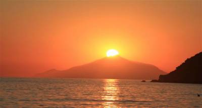 &Eta; &Lambda;ή&mu;&nu;&omicron;&sigmaf; &tau;&omega;&nu; ή&rho;&epsilon;&mu;&omega;&nu; &delta;&iota;&alpha;&kappa;&omicron;&pi;ώ&nu; (&Alpha;' &Mu;έ&rho;&omicron;&sigmaf;)