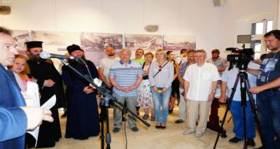 &Omicron;&iota; &Rho;ώ&sigma;&omicron;&iota; &pi;&alpha;&rho;&alpha;&chi;ώ&rho;&eta;&sigma;&alpha;&nu; &tau;&alpha; &delta;&iota;&kappa;&alpha;&iota;ώ&mu;&alpha;&tau;&alpha; &tau;&eta;&sigmaf; &laquo;&Lambda;ή&mu;&nu;&omicron;&upsilon;&raquo; &sigma;&tau;&eta;&hellip; &Lambda;ή&mu;&nu;&omicron; (mp3)