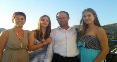 &Alpha;&eta; &Sigma;&tau;&rho;ά&tau;&eta;&sigmaf;: &Eta; &mu;&omicron;&nu;&alpha;&xi;&iota;ά &tau;&omega;&nu; &Pi;&alpha;&nu;&epsilon;&lambda;&lambda;&alpha;&delta;&iota;&kappa;ώ&nu;