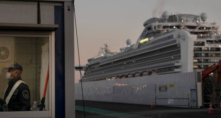 Δύο Ελληνες στο «Diamond Princess» που βρίσκεται σε καραντίνα | Κικίλιας: Θα επαναπατριστούν