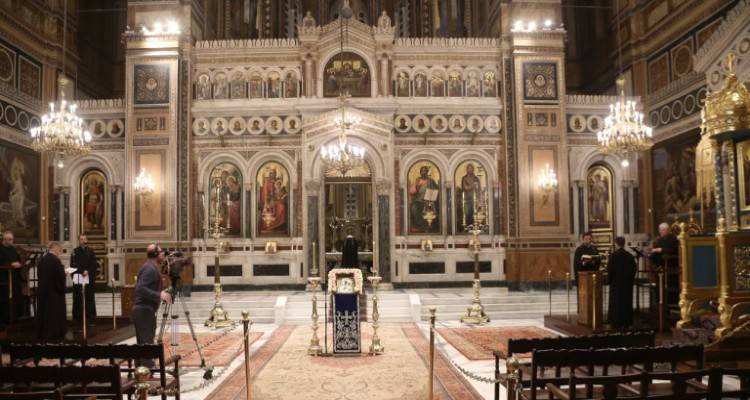 &Kappa;&omicron;&rho;&omega;&nu;&omicron;ϊό&sigmaf;: &Chi;&omega;&rho;ί&sigmaf; &mu;&epsilon;&gamma;ά&phi;&omega;&nu;&alpha; &omicron;&iota; &nu;&alpha;&omicron;ί &sigma;&tau;&iota;&sigmaf; &lambda;&epsilon;&iota;&tau;&omicron;&upsilon;&rho;&gamma;ί&epsilon;&sigmaf; &tau;&omicron;&upsilon; &Pi;ά&sigma;&chi;&alpha; | &Tau;&iota; &theta;&alpha; &gamma;ί&nu;&epsilon;&iota; &mu;&epsilon; &tau;&eta;&nu; &pi;&epsilon;&rho;&iota;&phi;&omicron;&rho;ά &tau;&omicron;&upsilon; &Epsilon;&pi;&iota;&tau;&alpha;&phi;ί&omicron;&upsilon;