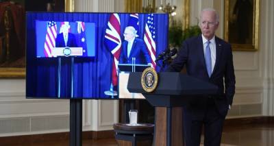 AUKUS: «Ψυχροπολεμικό» κλίμα τριών ηπείρων-Τα αντίποινα του Παρισιού στις ΗΠΑ και η Κίνα που αντεπιτίθεται