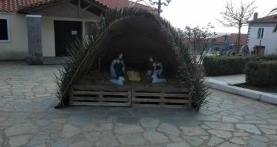 &Eta; &Nu;έ&alpha; &Kappa;&omicron;ύ&tau;&alpha;&lambda;&eta; &laquo;&phi;ό&rho;&epsilon;&sigma;&epsilon;&raquo; &tau;&alpha; &gamma;&iota;&omicron;&rho;&tau;&iota;&nu;ά &tau;&eta;&sigmaf; (photos)