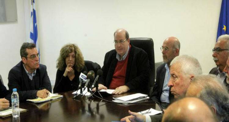 &Omicron;&iota; &epsilon;&xi;&alpha;&gamma;&gamma;&epsilon;&lambda;ί&epsilon;&sigmaf; &Phi;ί&lambda;&eta; &gamma;&iota;&alpha; &tau;&eta;&nu; &Pi;&alpha;&iota;&delta;&epsilon;ί&alpha;: 14 &chi;&rho;ό&nu;&iota;&alpha; &upsilon;&pi;&omicron;&chi;&rho;&epsilon;&omega;&tau;&iota;&kappa;ή&sigmaf; &epsilon;&kappa;&pi;&alpha;ί&delta;&epsilon;&upsilon;&sigma;&eta;&sigmaf; &gamma;&iota;&alpha; &tau;&omicron;&upsilon;&sigmaf; &mu;&alpha;&theta;&eta;&tau;έ&sigmaf;