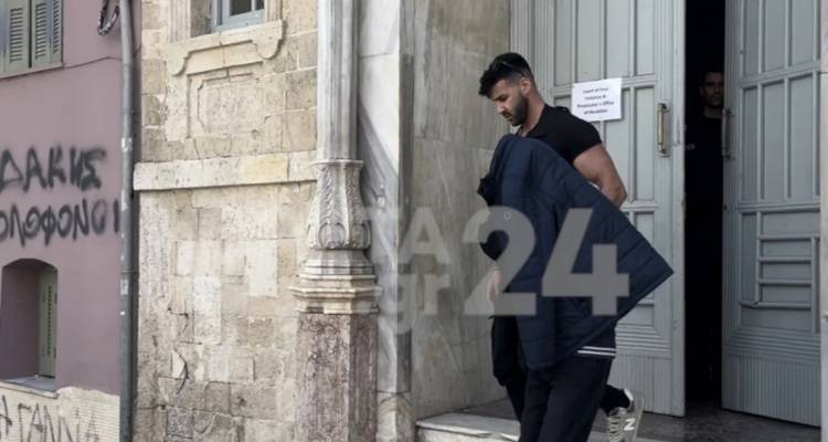 &Kappa;&rho;ή&tau;&eta;: &Pi;&rho;&omicron;&phi;&upsilon;&lambda;&alpha;&kappa;ί&sigma;&tau;&eta;&kappa;&epsilon; &omicron; &nu;&omicron;&nu;ό&sigmaf; &pi;&omicron;&upsilon; &alpha;&sigma;έ&lambda;&gamma;&eta;&sigma;&epsilon; &sigma;&tau;&omicron; &beta;&alpha;&phi;&tau;&iota;&sigma;&tau;ή&rho;&iota; &tau;&omicron;&upsilon; -&laquo;&Mu;&epsilon; &pi;&rho;&omicron;&kappa;ά&lambda;&epsilon;&sigma;&epsilon;&raquo; &epsilon;ί&pi;&epsilon; &kappa;&alpha;&iota; &delta;ή&lambda;&omega;&sigma;&epsilon; ά&rho;&rho;&omega;&sigma;&tau;&omicron;&sigmaf;