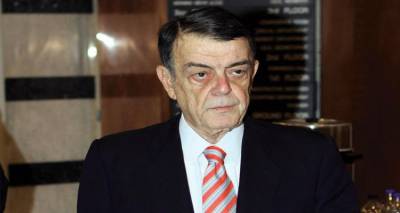 &Alpha;&pi;&epsilon;&beta;ί&omega;&sigma;&epsilon; &omicron; &Mu;ί&nu;&omega;&sigmaf; &Kappa;&upsilon;&rho;&iota;&alpha;&kappa;&omicron;ύ
