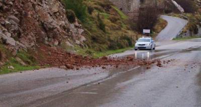 &Phi;&omega;&tau;&omicron; &alpha;&rho;&chi;&epsilon;ί&omicron;&upsilon; 