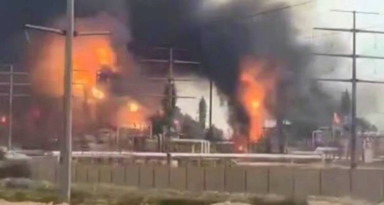 &Epsilon;&kappa;&tau;&iota;&nu;ά&chi;&theta;&eta;&kappa;&alpha;&nu; &omicron;&iota; &tau;&iota;&mu;έ&sigmaf; &tau;&omicron;&upsilon; &pi;&epsilon;&tau;&rho;&epsilon;&lambda;&alpha;ί&omicron;&upsilon; &mu;&epsilon;&tau;ά &tau;&omicron; &pi;&lambda;ή&gamma;&mu;&alpha; &sigma;&tau;&omicron; &mu;&epsilon;&gamma;&alpha;&lambda;ύ&tau;&epsilon;&rho;&omicron; &kappa;&omicron;ί&tau;&alpha;&sigma;&mu;&alpha; &phi;&upsilon;&sigma;&iota;&kappa;&omicron;ύ &alpha;&epsilon;&rho;ί&omicron;&upsilon; &tau;&omicron;&upsilon; &kappa;ό&sigma;&mu;&omicron;&upsilon;, &sigma;&tau;&omicron; &Iota;&rho;ά&nu;