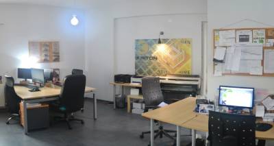 &Delta;ύ&omicron; &theta;έ&sigma;&epsilon;&iota;&sigmaf; &epsilon;&rho;&gamma;&alpha;&sigma;ί&alpha;&sigmaf; &sigma;&tau;&eta;&nu; &laquo;&Kappa;&rho;ί&tau;&omega;&nu;&raquo;