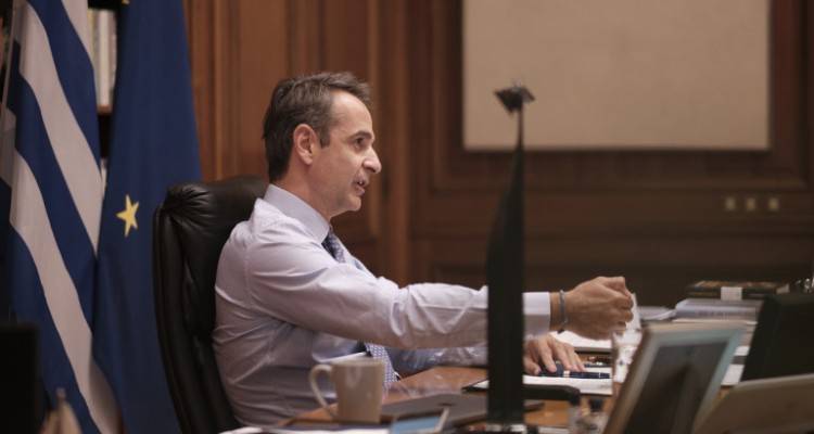 Κορωνοϊός: Ο Μητσοτάκης ανακοινώνει σήμερα τα νέα μέτρα | Τι θα ισχύσει για εστίαση και περιορισμό κυκλοφορίας