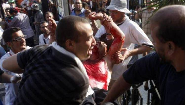 Σε εξέγερση καλεί η Μουσουλμανική Αδελφότητα μετά τον θάνατο 42 διαδηλωτών στο Κάιρο