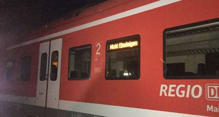 17&chi;&rho;&omicron;&nu;&omicron;&sigmaf; &alpha;&sigma;&upsilon;&nu;ό&delta;&epsilon;&upsilon;&tau;&omicron;&sigmaf; &Alpha;&phi;&gamma;&alpha;&nu;ό&sigmaf;, &omicron; &pi;&rho;ό&sigma;&phi;&upsilon;&gamma;&alpha;&sigmaf; &pi;&omicron;&upsilon; &alpha;&iota;&mu;&alpha;&tau;&omicron;&kappa;ύ&lambda;&iota;&sigma;&epsilon; &tau;&rho;έ&nu;&omicron; &sigma;&tau;&eta; &Gamma;&epsilon;&rho;&mu;&alpha;&nu;ί&alpha; | &Tau;&rho;&alpha;&upsilon;&mu;ά&tau;&iota;&sigma;&epsilon; 21 ά&tau;&omicron;&mu;&alpha; (photos)