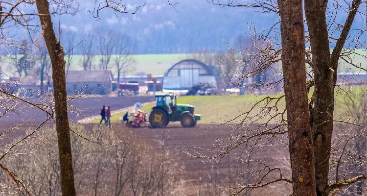 &Eta; &Omicron;&upsilon;&kappa;&rho;&alpha;&nu;ί&alpha; &kappa;&alpha;&tau;&eta;&gamma;&omicron;&rho;&epsilon;ί &tau;&eta; &Rho;&omega;&sigma;ί&alpha; &pi;&omega;&sigmaf; &kappa;&alpha;&tau;έ&sigma;&chi;&epsilon;&sigma;&epsilon; 400.000 &tau;ό&nu;&omicron;&upsilon;&sigmaf; &sigma;&iota;&tau;&eta;&rho;ώ&nu; | M&nu;ή&mu;&epsilon;&sigmaf; &alpha;&pi;ό &tau;&omicron;&nu; &epsilon;&phi;&iota;ά&lambda;&tau;&eta; &tau;&omicron;&upsilon; &laquo;&Mu;&epsilon;&gamma;ά&lambda;&omicron;&upsilon; &Lambda;&iota;&mu;&omicron;ύ&raquo;
