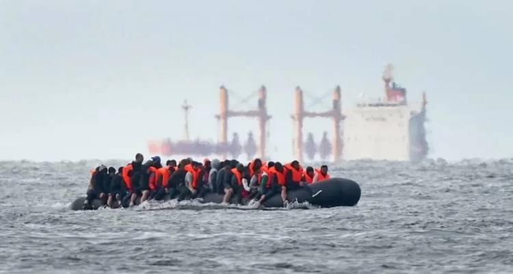 &Beta;&rho;&epsilon;&tau;&alpha;&nu;ί&alpha;:&Tau;&omicron; &mu;&alpha;&rho;&tau;ύ&rho;&iota;&omicron; &tau;&eta;&sigmaf; &Rho;&omicron;&upsilon;ά&nu;&tau;&alpha; &gamma;&iota;&alpha; &tau;&omicron;&nu; &Sigma;&omicron;ύ&nu;&alpha;&kappa;