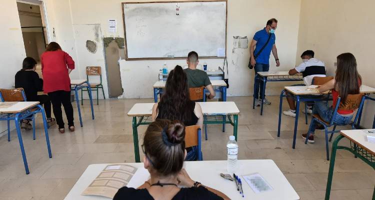 Πανελλαδικές: Ξεκινούν αύριο οι εξετάσεις -Με μάσκες για τους υποψηφίους, τι θα ισχύσει