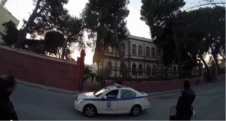 &Lambda;ή&mu;&nu;&omicron;&sigmaf;: &Epsilon;&lambda;&epsilon;ύ&theta;&epsilon;&rho;&omicron;&sigmaf; &mu;&epsilon; &epsilon;&gamma;&gamma;ύ&eta;&sigma;&eta; &omicron; 27&chi;&rho;&omicron;&nu;&omicron;&sigmaf; &mu;&epsilon; &tau;&eta;&nu; &kappa;&omicron;&kappa;&alpha;ΐ&nu;&eta;