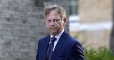 &Eta; &Beta;&rho;&epsilon;&tau;&alpha;&nu;ί&alpha; &sigma;&tau;έ&lambda;&nu;&epsilon;&iota; &delta;&upsilon;&omicron; &nu;&alpha;&rho;&kappa;&omicron;&theta;&eta;&rho;&epsilon;&upsilon;&tau;&iota;&kappa;ά &pi;&lambda;&omicron;ί&alpha; &sigma;&tau;&eta;&nu; &Omicron;&upsilon;&kappa;&rho;&alpha;&nu;ί&alpha;