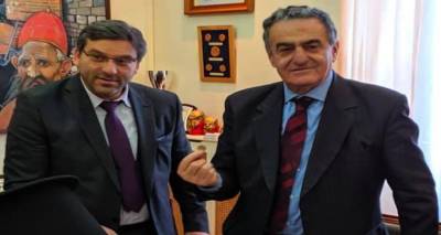 &Chi;. &Alpha;&theta;&alpha;&nu;&alpha;&sigma;ί&omicron;&upsilon;: "&Epsilon;ύ&chi;&omicron;&mu;&alpha;&iota; &sigma;&epsilon; ό&lambda;&omicron;&upsilon;&sigmaf; &tau;&omicron;&upsilon;&sigmaf; &Lambda;&eta;&mu;&nu;&iota;&omicron;ύ&sigmaf; &kappa;&alpha;&iota; &Alpha;&gamma;&iota;&omicron;&sigma;&tau;&rho;&alpha;&tau;ή&tau;&epsilon;&sigmaf; &chi;&rho;ό&nu;&iota;&alpha; &pi;&omicron;&lambda;&lambda;ά &mu;&epsilon; &upsilon;&gamma;&epsilon;ί&alpha;..."